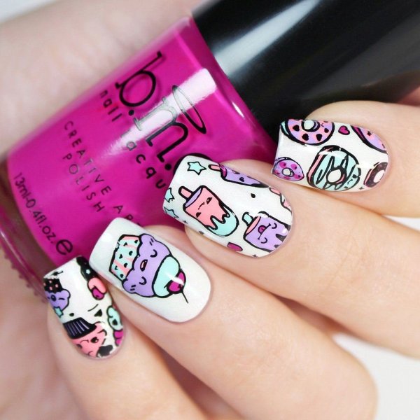 Маникюр с фруктами