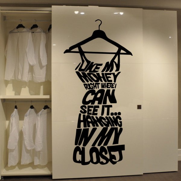 Наклейки на витрину магазина