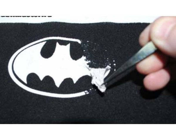 Отклеивающаяся наклейка