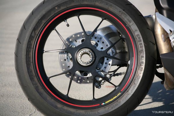 Колесо мотоцикла