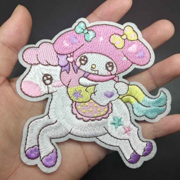 Нашивка на одежду кошка