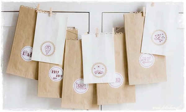 Крафт пакет с наклейкой