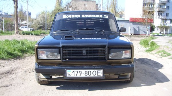 Наклейки на ВАЗ 2107