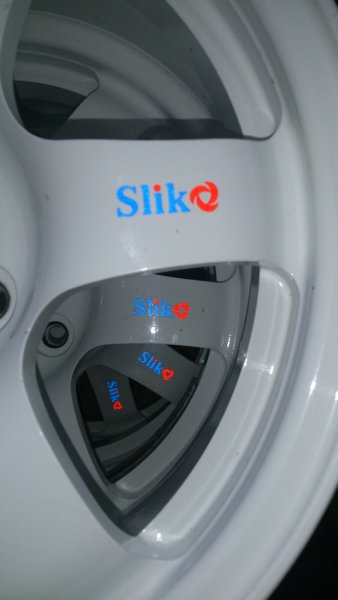 Наклейки на диски слики