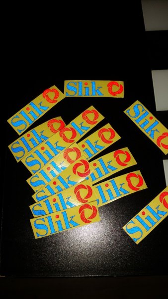 Наклейки слик