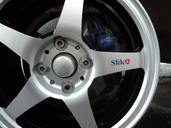 Наклейка slik на диск