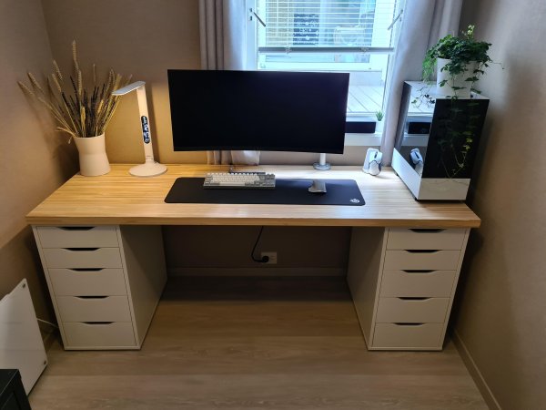 Столешница ЛИННМОН + Алекс тумбочки