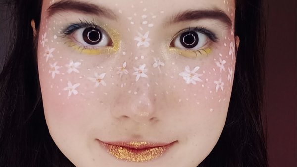 Конопушки хной