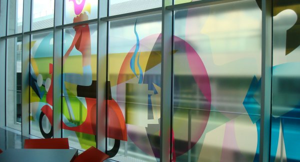 Наклейка на лобовое стекло Фольксваген Пассат