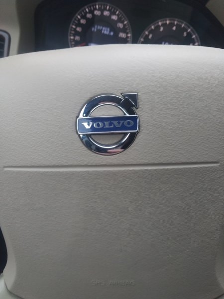 Эмблема на руль Вольво хс70