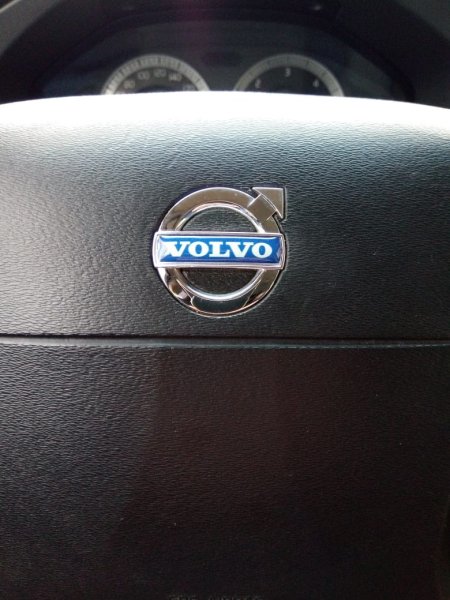 Эмблема на руль Volvo xc70