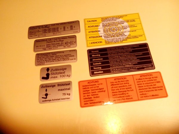 Заводские наклейки ВАЗ 2110 под капотом