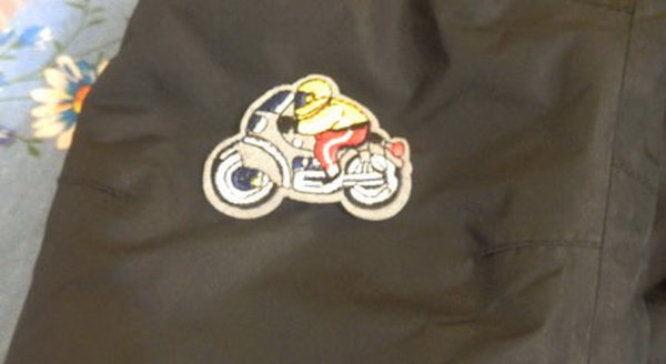 Термонаклейка на плащевую ткань