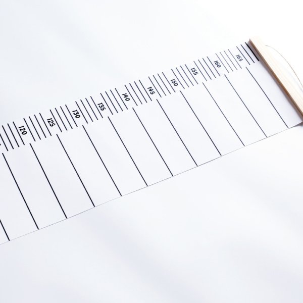 Настенная линейка для измерения роста