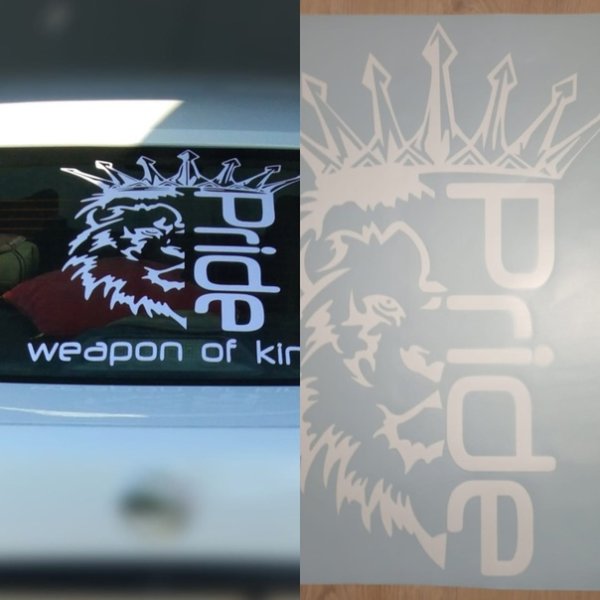 Наклейка Прайд со львом на заднее стекло