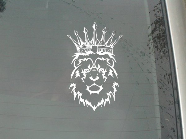 Наклейка на заднее стекло Лев