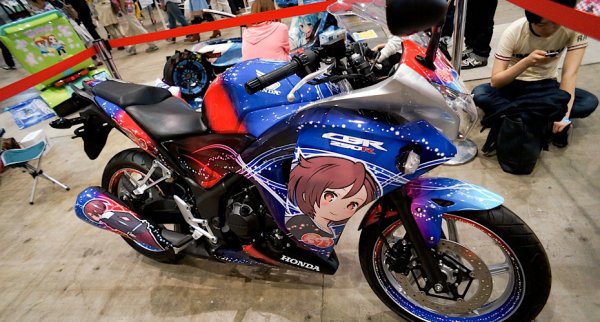Наклейки для мотоциклов в стиле аниме