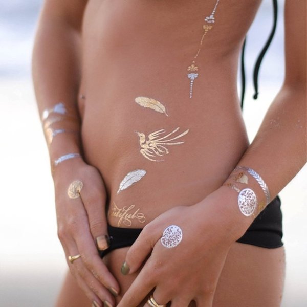 Стразы на теле