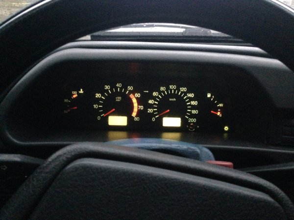 Приборная панель ВАЗ 2114 сзади