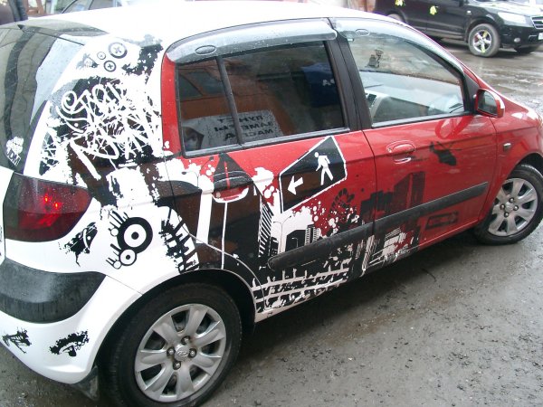 Винил на капот