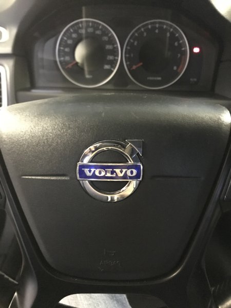 Вольво по s80 шильдик руля