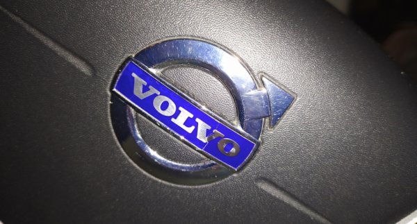 Эмблема на руль Volvo xc60 2