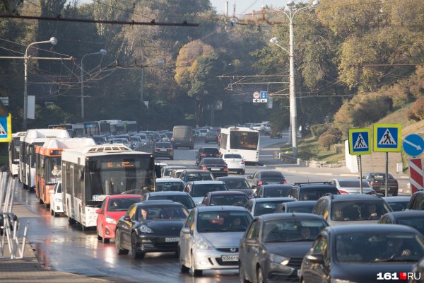 Автобусная остановка знак ПДД