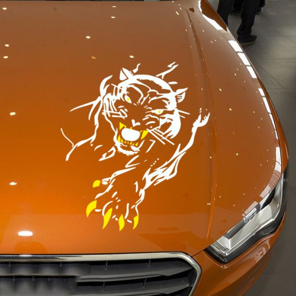 Наклейка на капот тигр