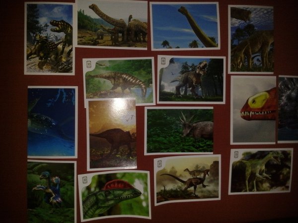 Набор наклеек динозавры оживают