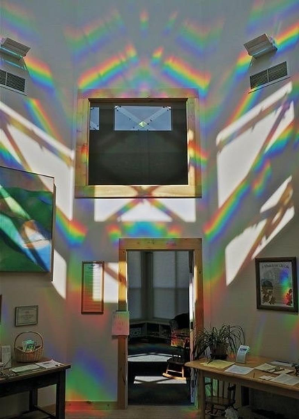 Пленка на окно для радуги