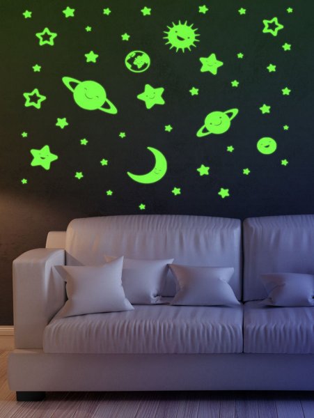 Светящиеся наклейки на стену