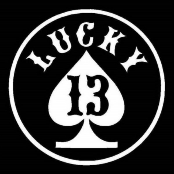 Наклейки на капот цифры