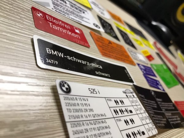 Наклейки на БМВ е34