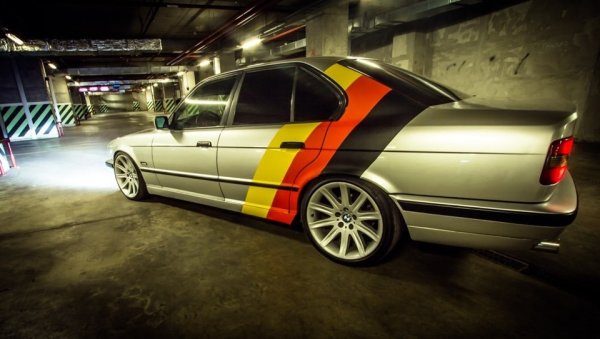 Old School BMW наклейка