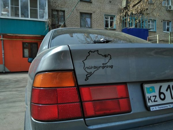 Наклейки на БМВ е39