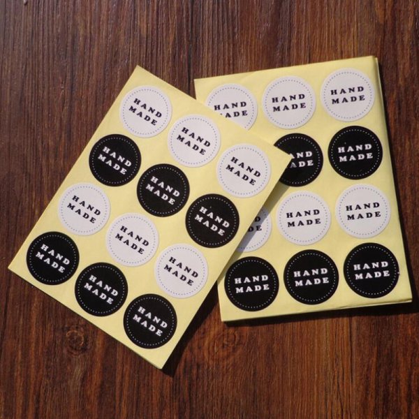 Круглые наклейки для упаковки