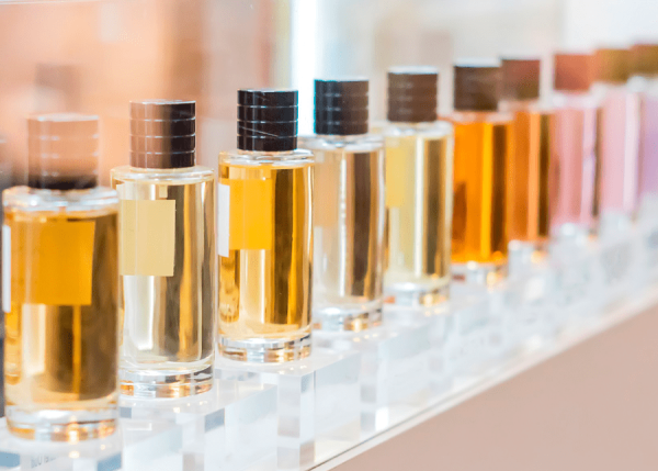 Духи Шанель иллюстрация