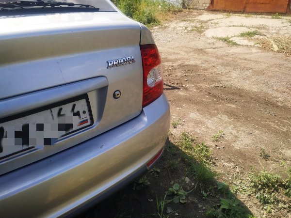 Комплект наклеек на стойки дверей ВАЗ 2110