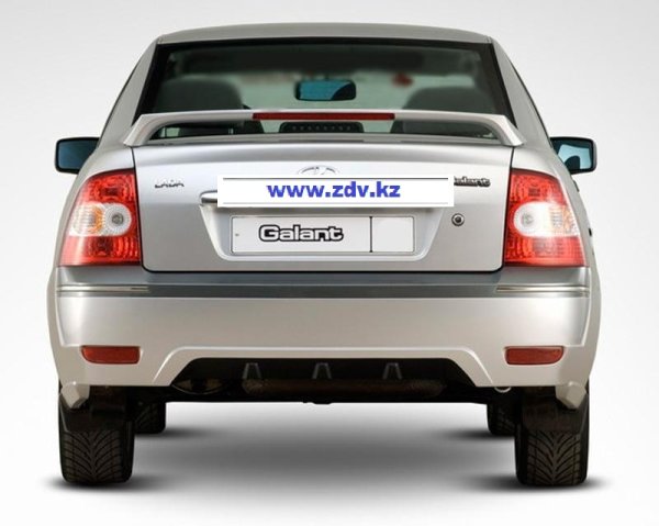 Шильдик Лада на багажник Приора 2