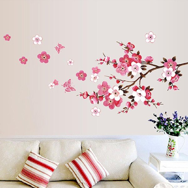 Сакура на стене