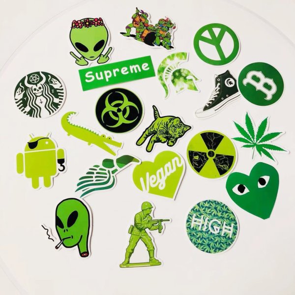 Красивые зеленые наклейки