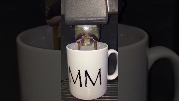 Прикольная кофемашина
