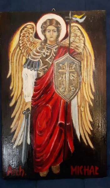 Архангел с мечом и щитом скульптура