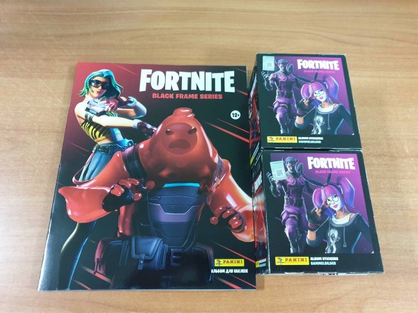 Panini наклейки Fortnite 2