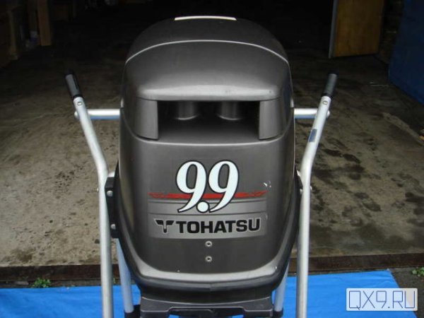 Tohatsu 9.9 с серой крышкой