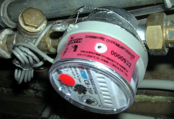 Антимагнитная пломба на водяной счетчик
