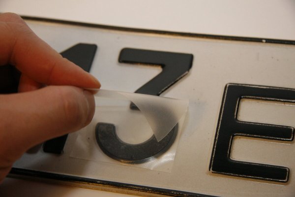 Пленка для скрытия номера от камер