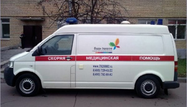 Наклейки на машину скорой помощи
