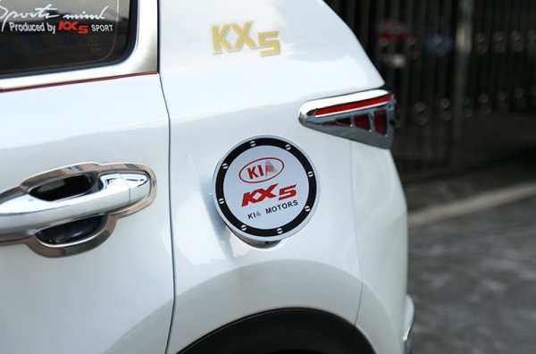 Наклейка на авто на лючок Киа Спортейдж 3