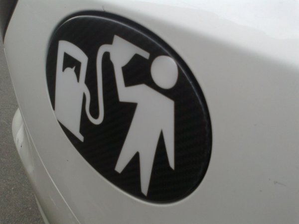 Наклейка на бензобак автомобиля Япония